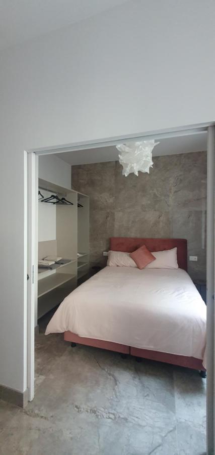 Pink Maison Milano Centro Piazza Diaz Duomo מראה חיצוני תמונה